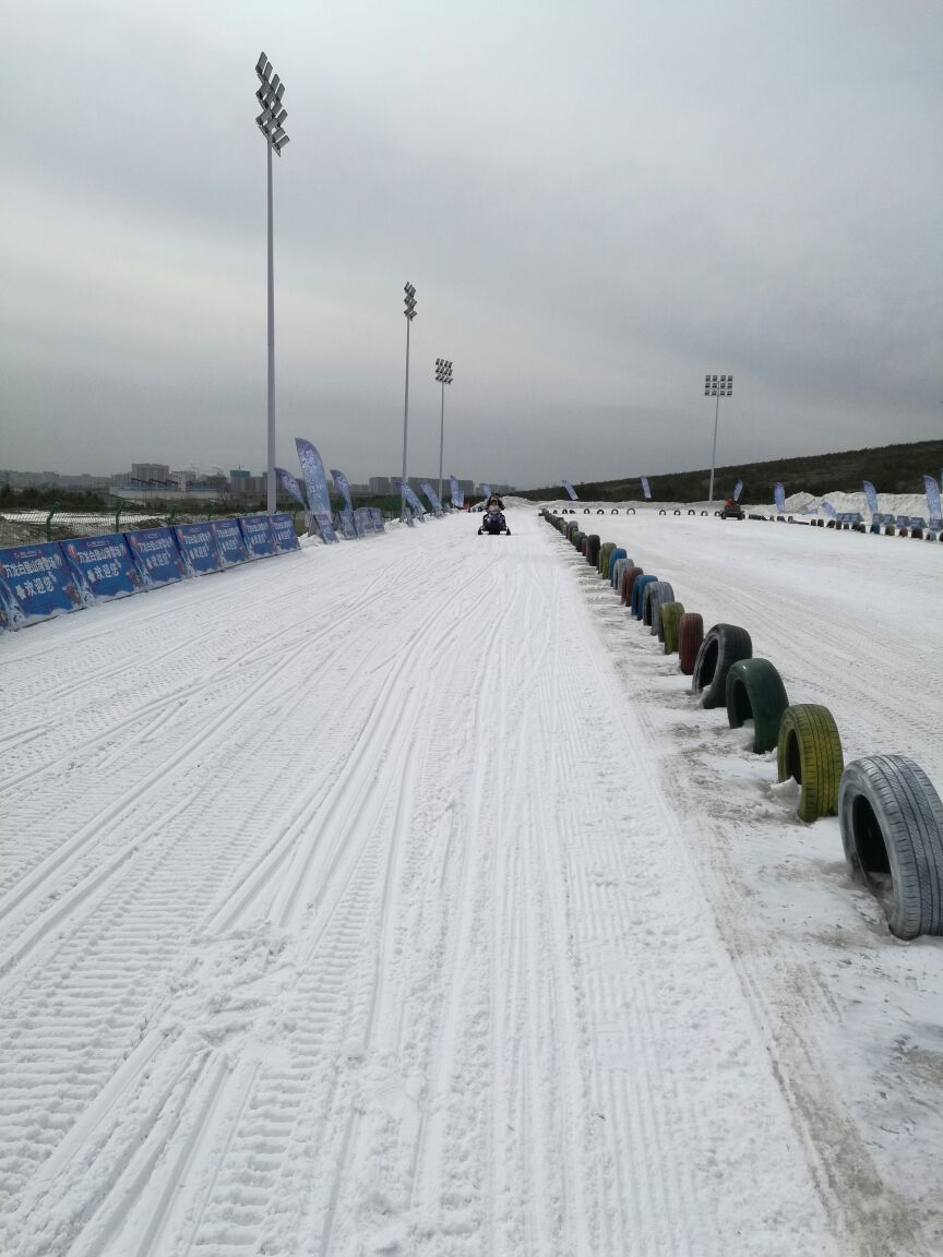 万龙白登山滑雪场