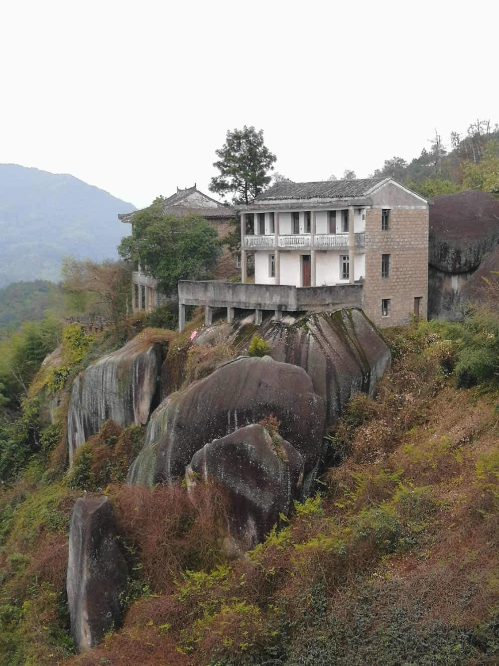 【携程攻略】苍南石聚堂景点,石聚堂比玉苍山好玩,景点较集中,石头较