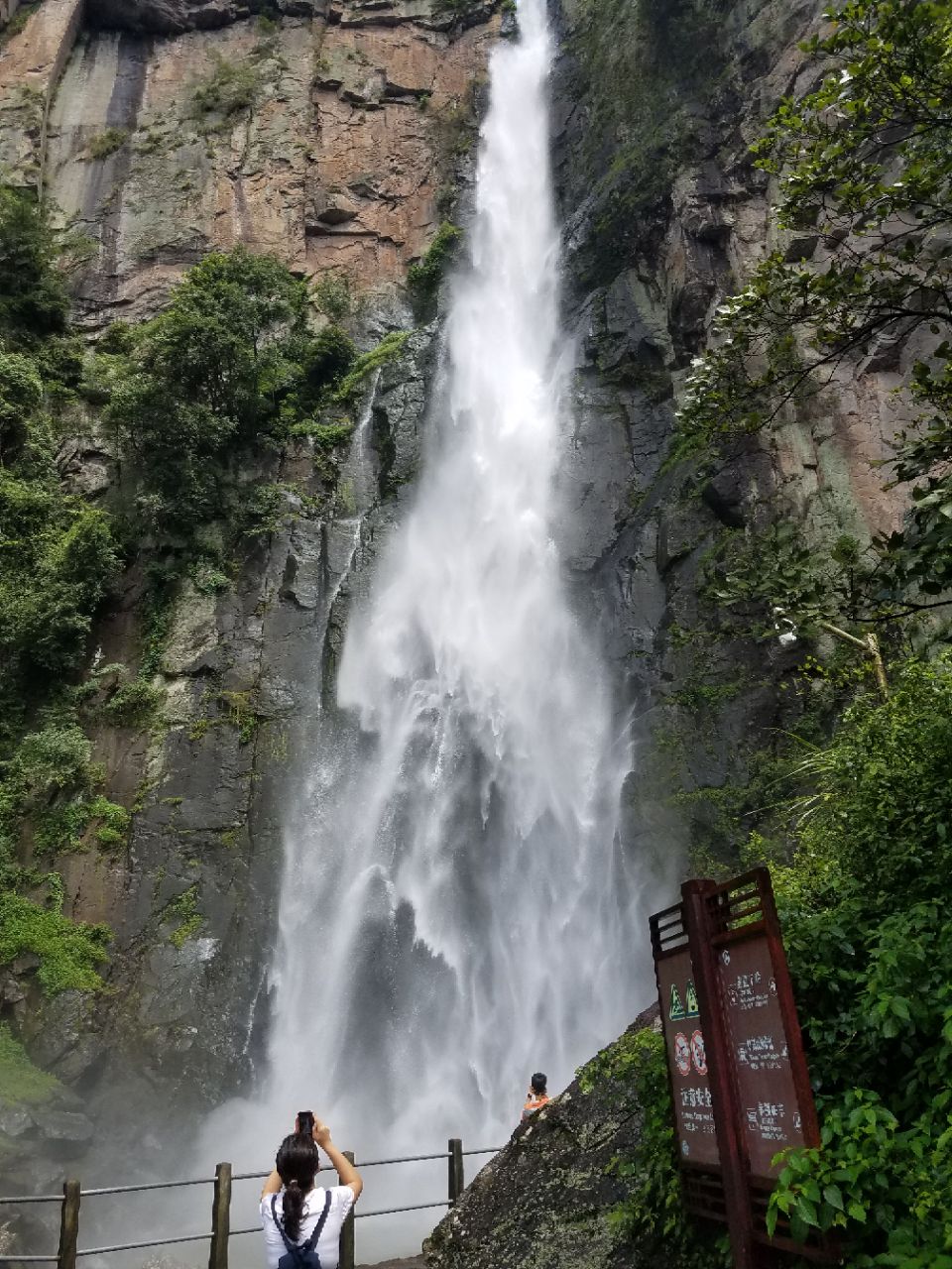 奉化区雪窦山好玩吗,奉化区雪窦山景点怎么样_点评