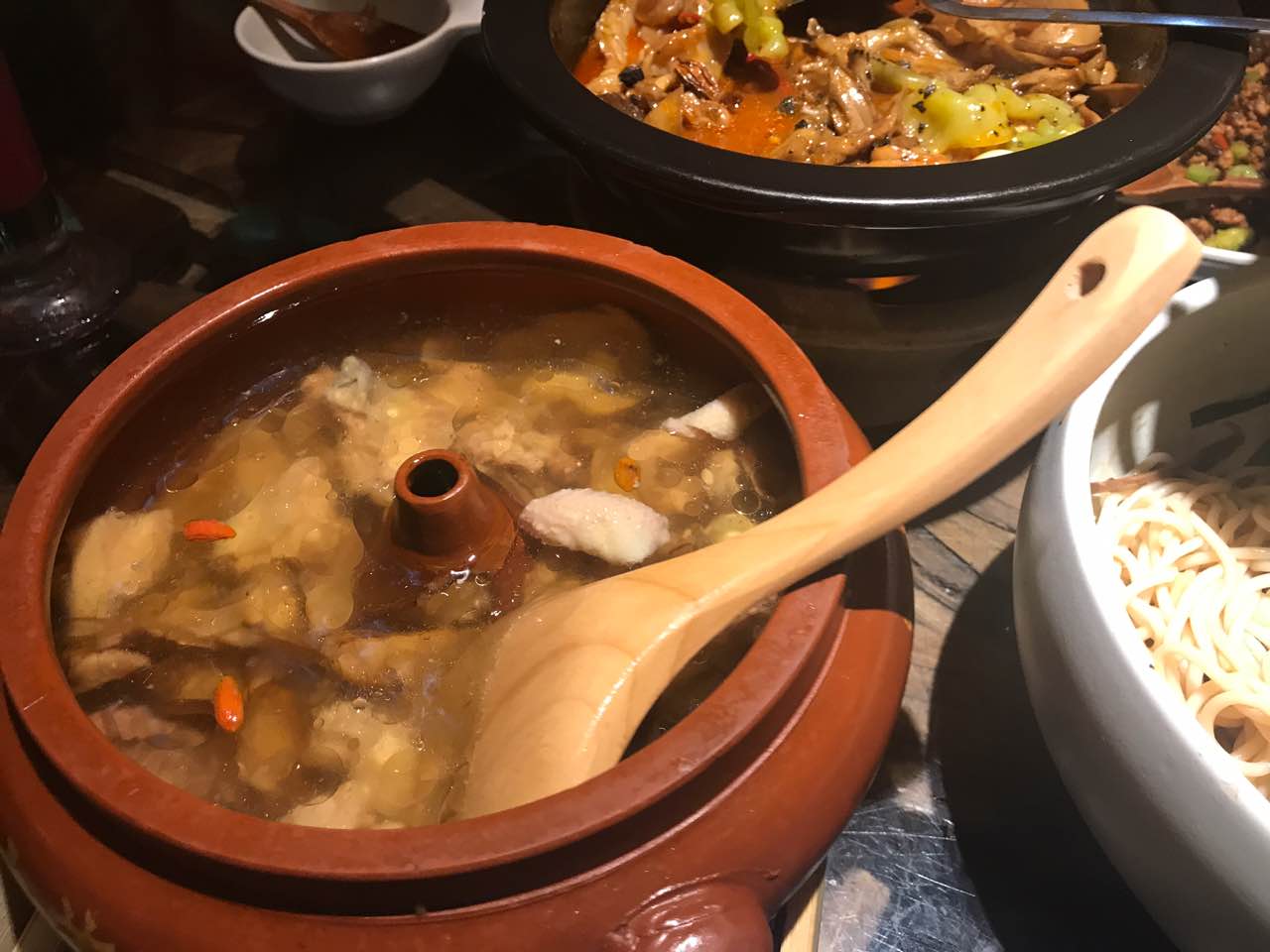 2019云海肴云南菜(新天地店)美食餐厅,坐在三楼,窗户很好看,环境.