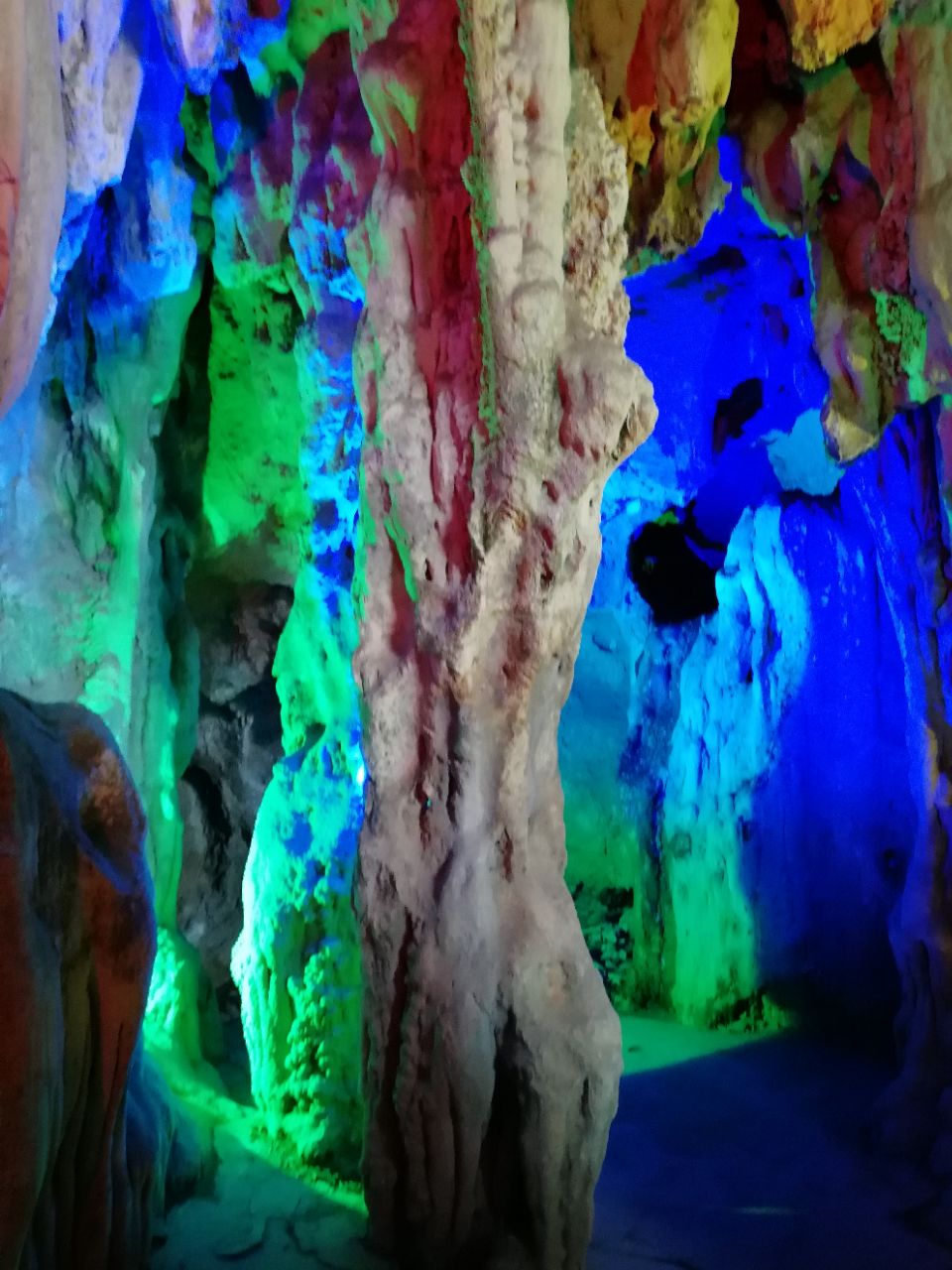 崆峒岩风景区