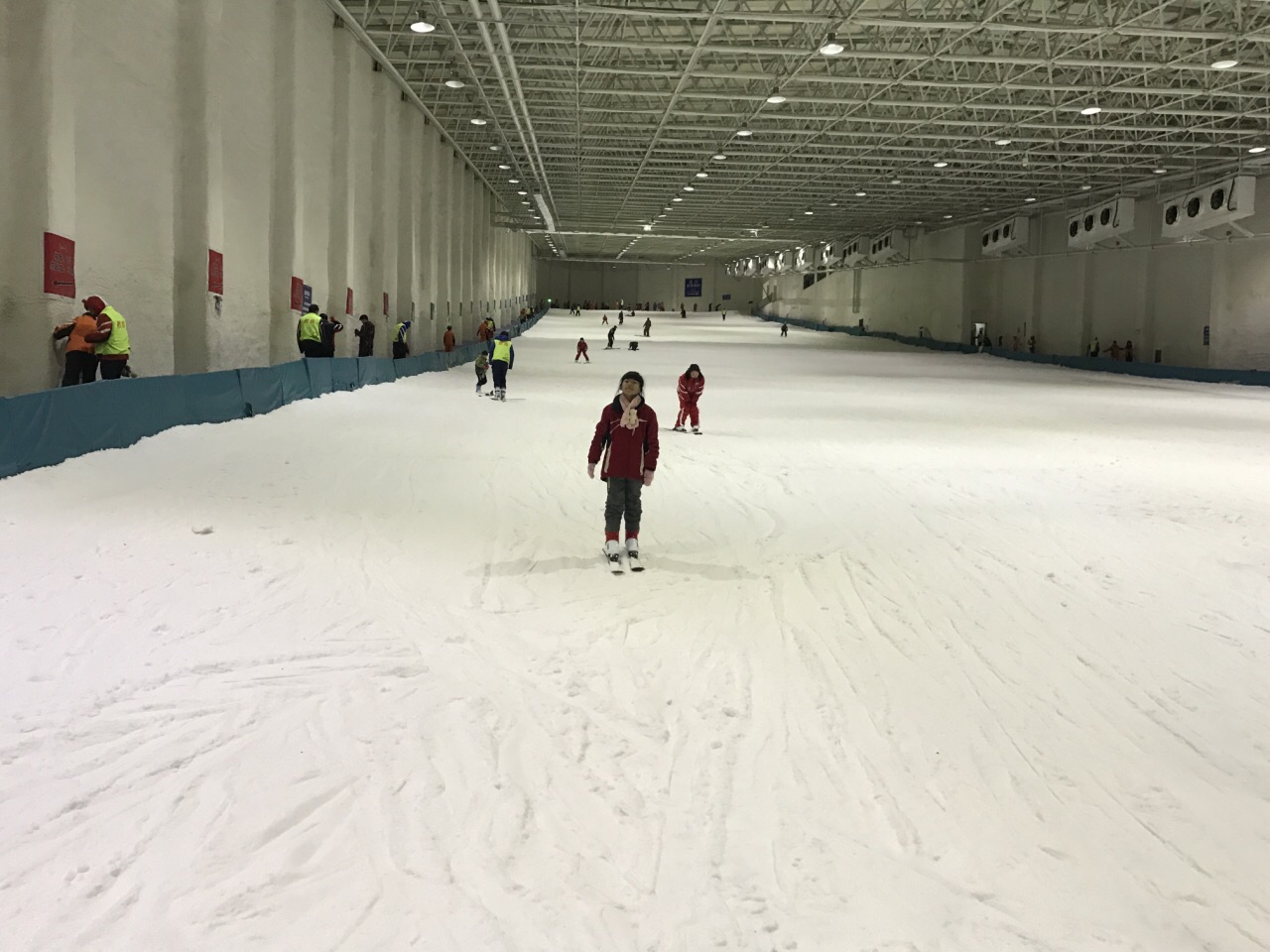 文成天鹅堡室内滑雪场好玩吗,文成天鹅堡室内滑雪场样