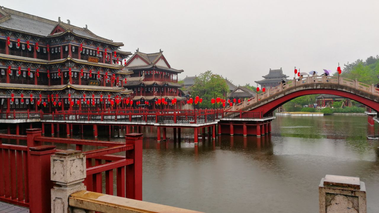【携程攻略】横店影视城清明上河图景区景点,景色很美