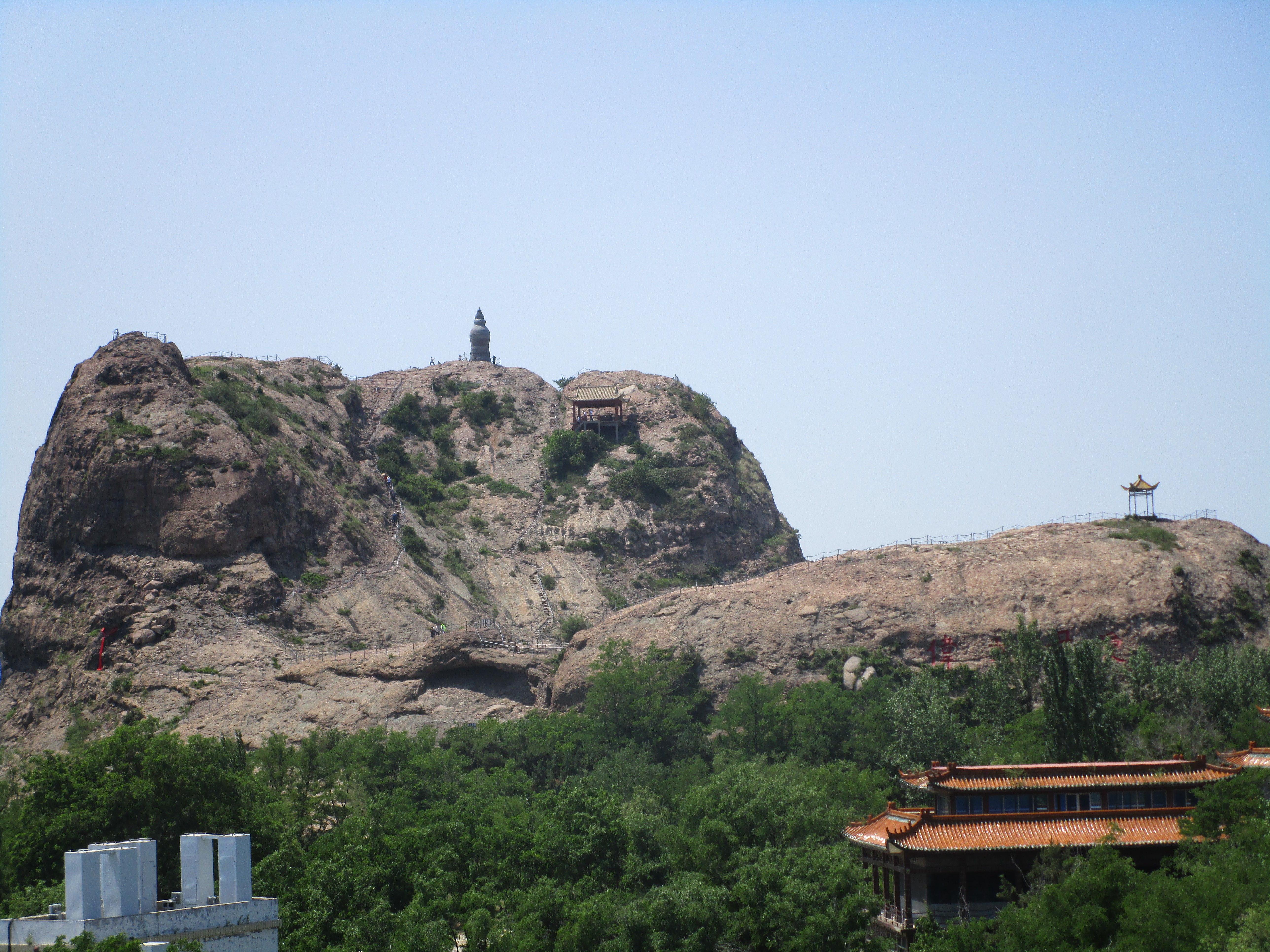 望儿山
