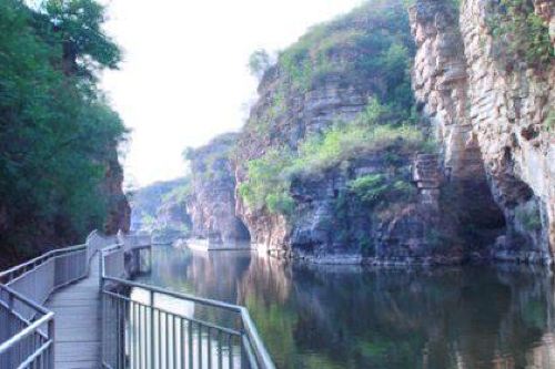 满城区大龙居瀑布旅游区攻略-大龙居瀑布旅游