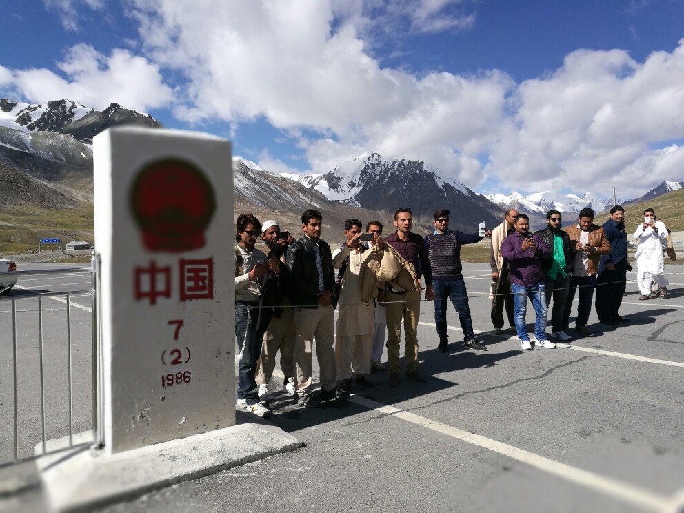 很美的雪景,友善的巴基斯坦人民.