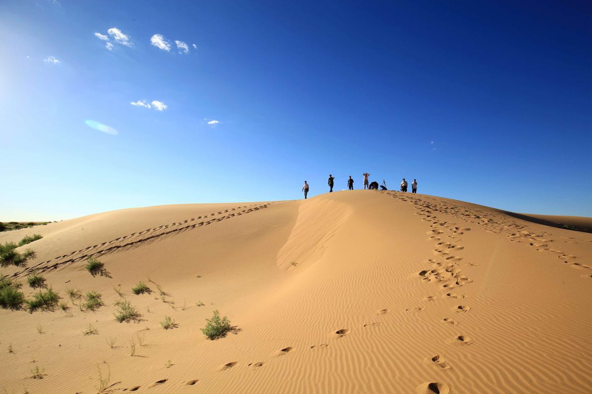 2024腾格里沙漠游玩攻略,夏季的腾格里沙漠日出时间是...【去哪儿攻略】