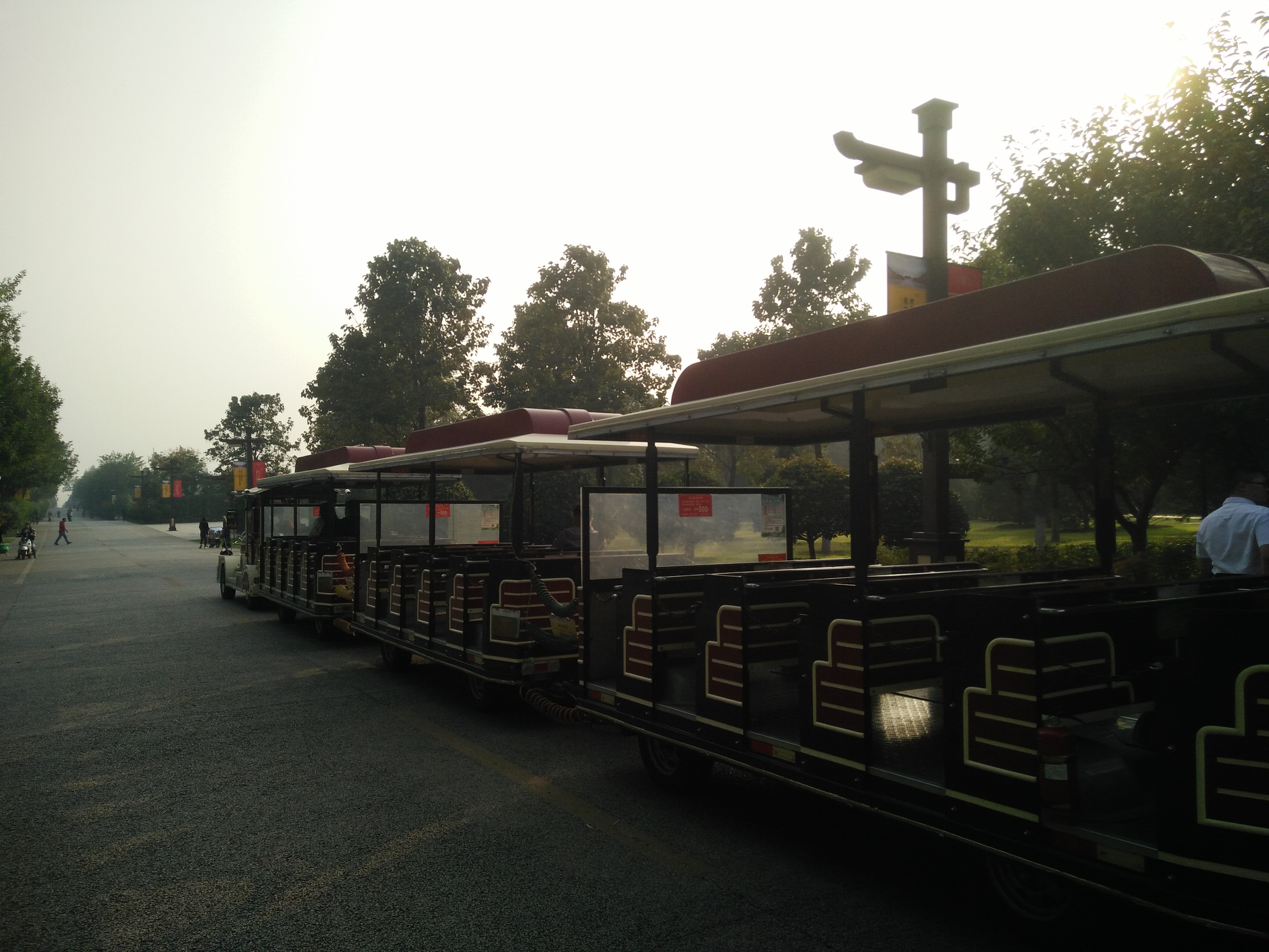 大明宫国家遗址公园观光小火车