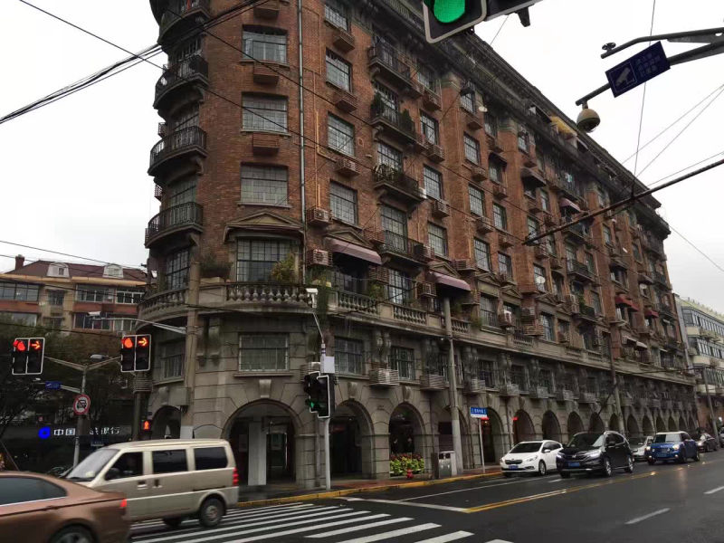 【携程攻略】上海武康大楼景点,武康大楼,位于淮海路