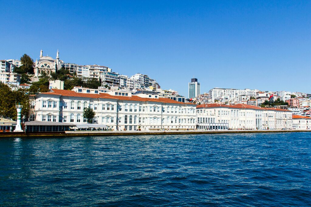 伊斯坦布尔博斯普鲁斯海峡好玩吗,伊斯坦布尔博斯海峡