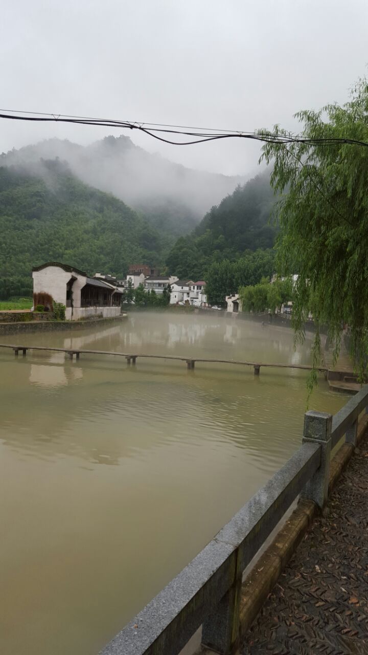 【携程攻略】绩溪太极湖村景点,风景大美,整村呈s型