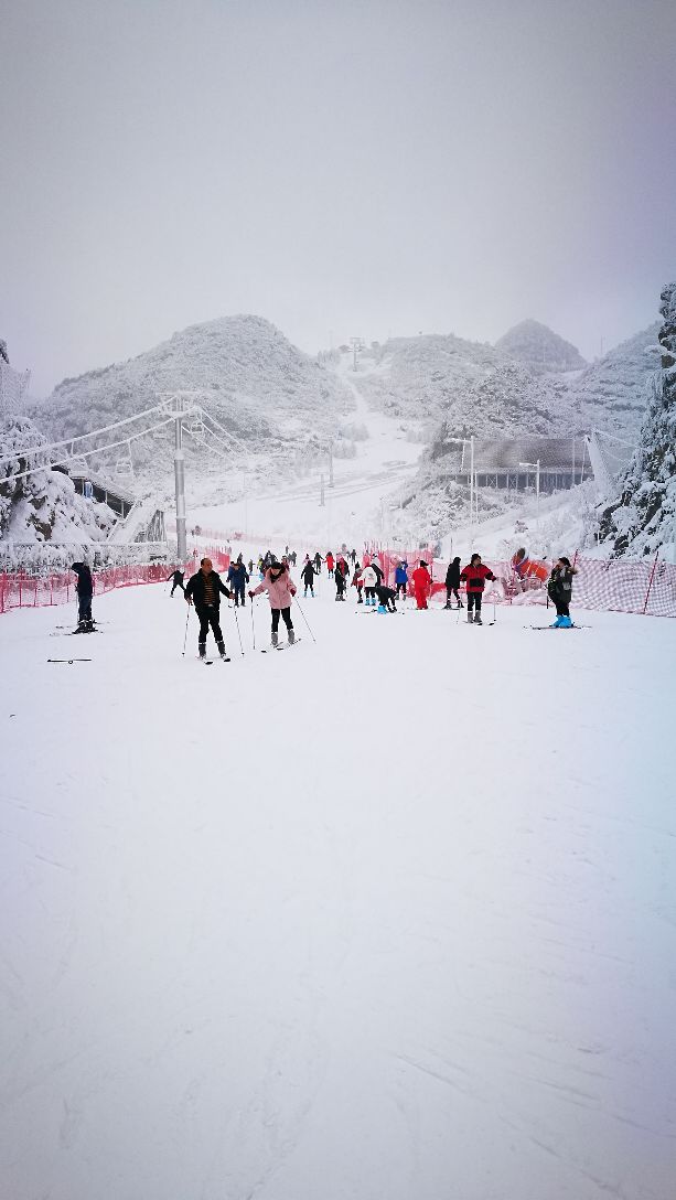 六盘水梅花山滑雪场好玩吗,六盘水梅花山滑雪场景点样