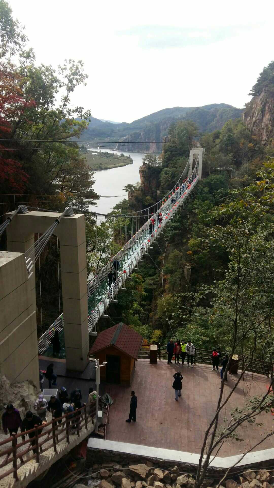 【携程攻略】桓仁虎谷峡风景区景点,不错的地方,船进