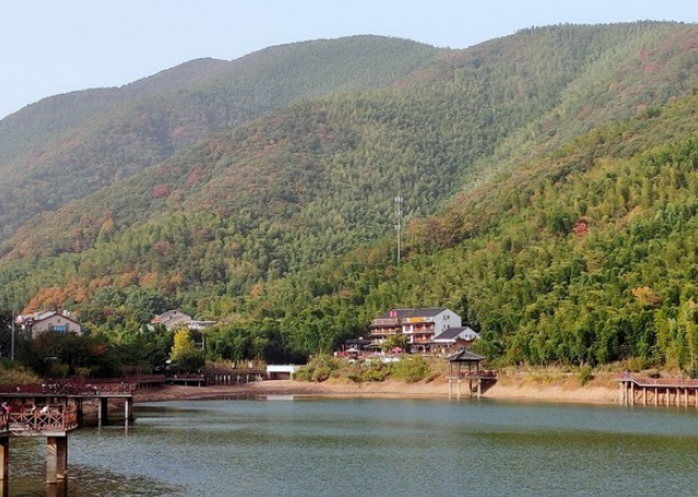 湖州长兴霸王潭 距景点2.5km