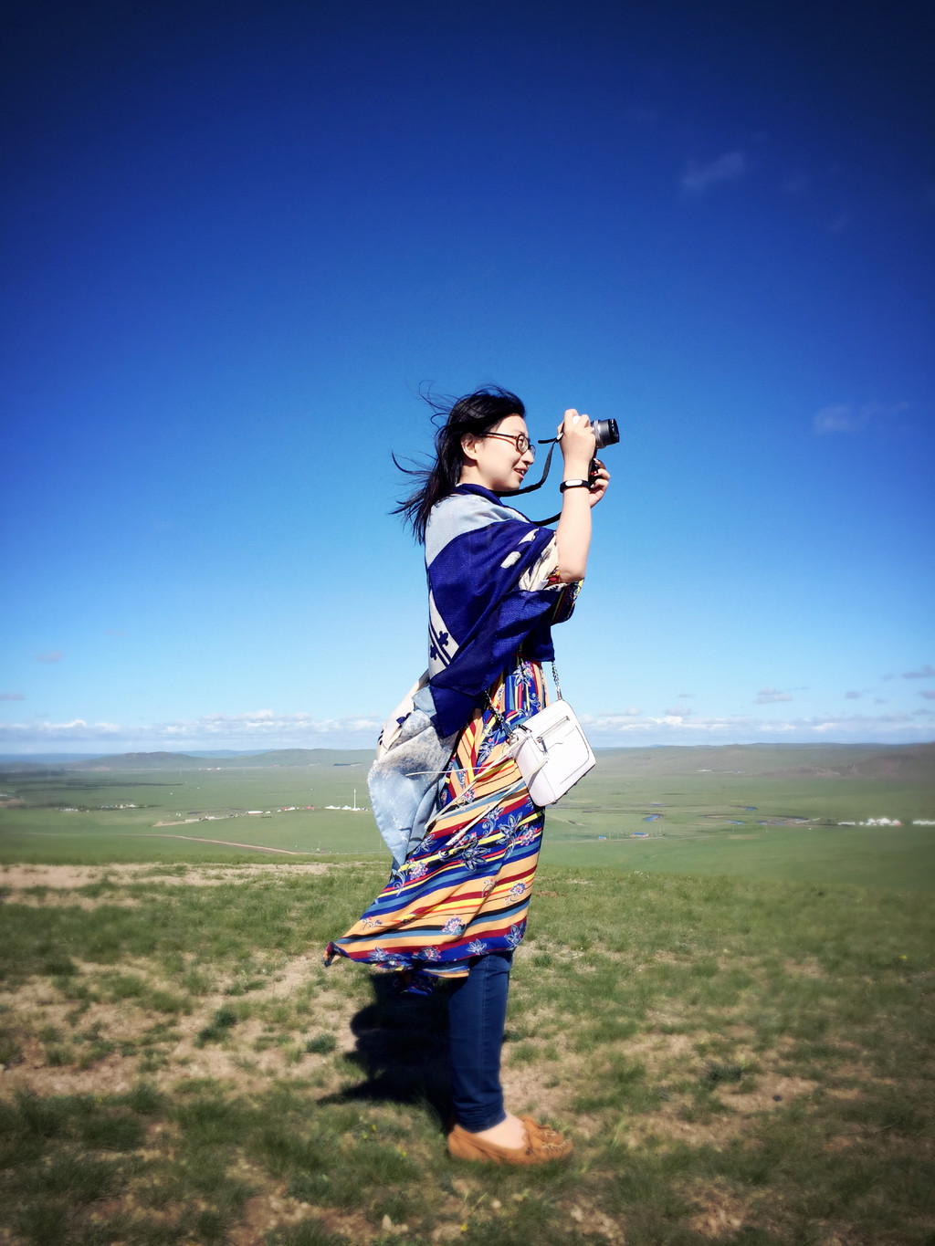 2个女生与咩咩哞哞们的内蒙古草原之约