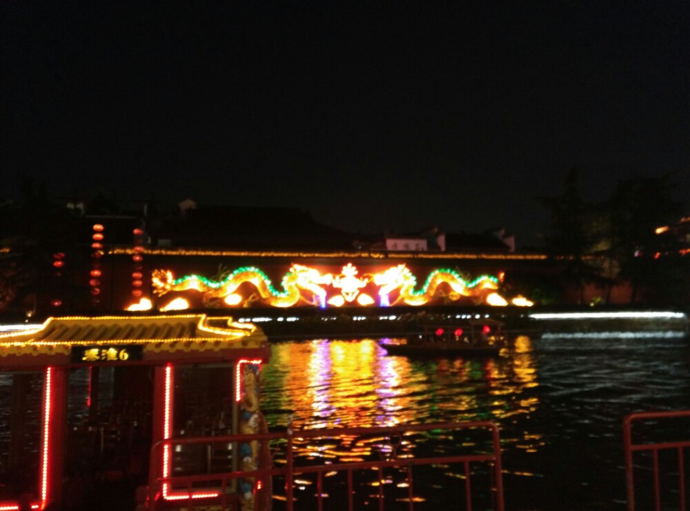 南京外秦淮河画舫好玩吗,南京外秦淮河画舫景点怎么样