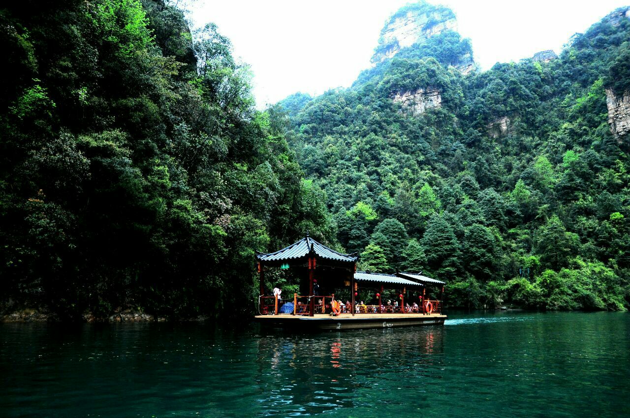 宝峰湖景区