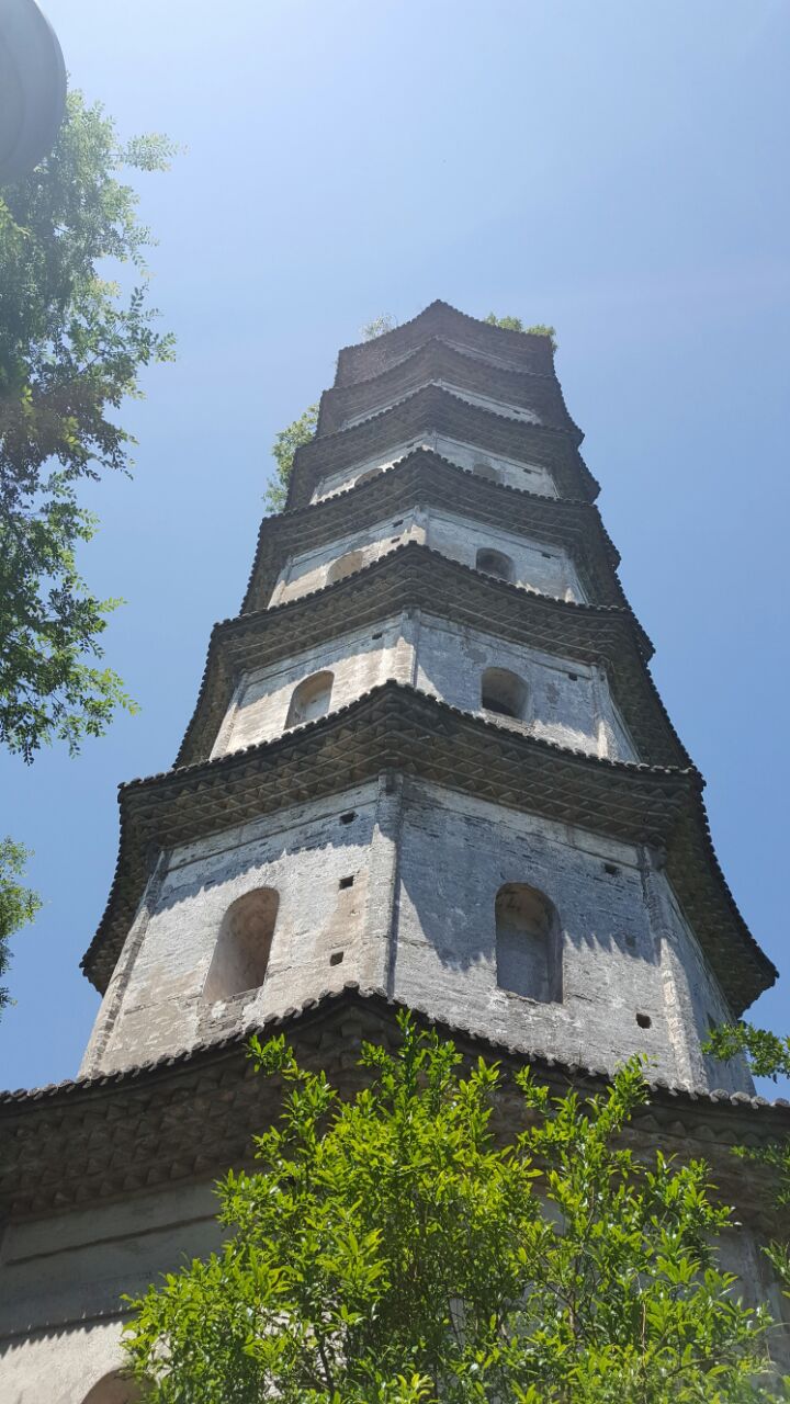 【携程攻略】建德梅城景点,梅村属于建德,爬山古城墙.