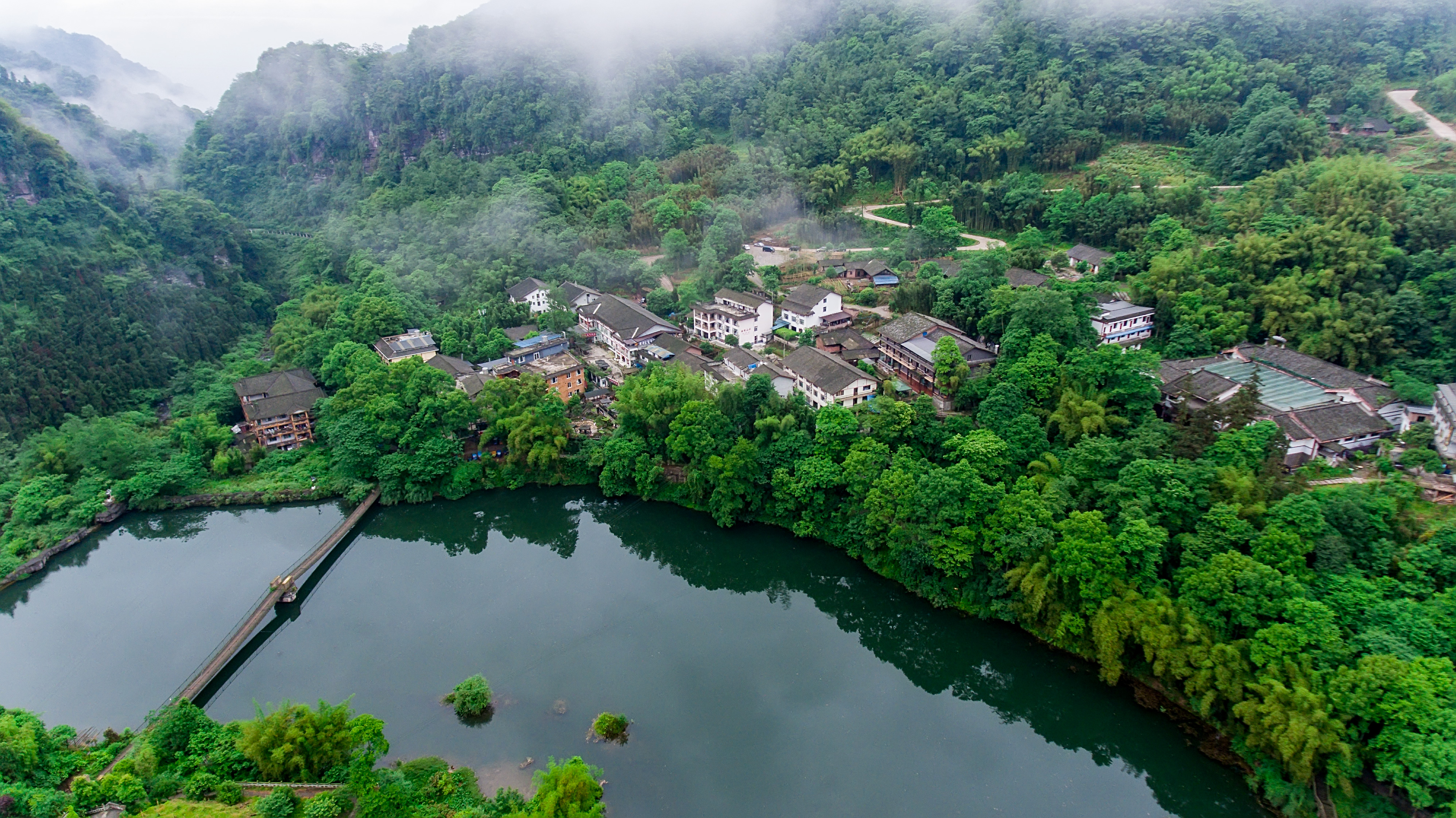 峨眉山清音平湖好玩吗,峨眉山清音平湖景点怎么样