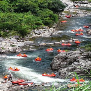 天门山峡谷漂流