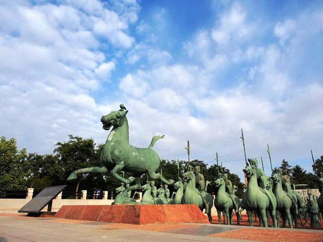 游甘肃武威,瞻仰中国旅游城市标志马踏飞燕的诞生地