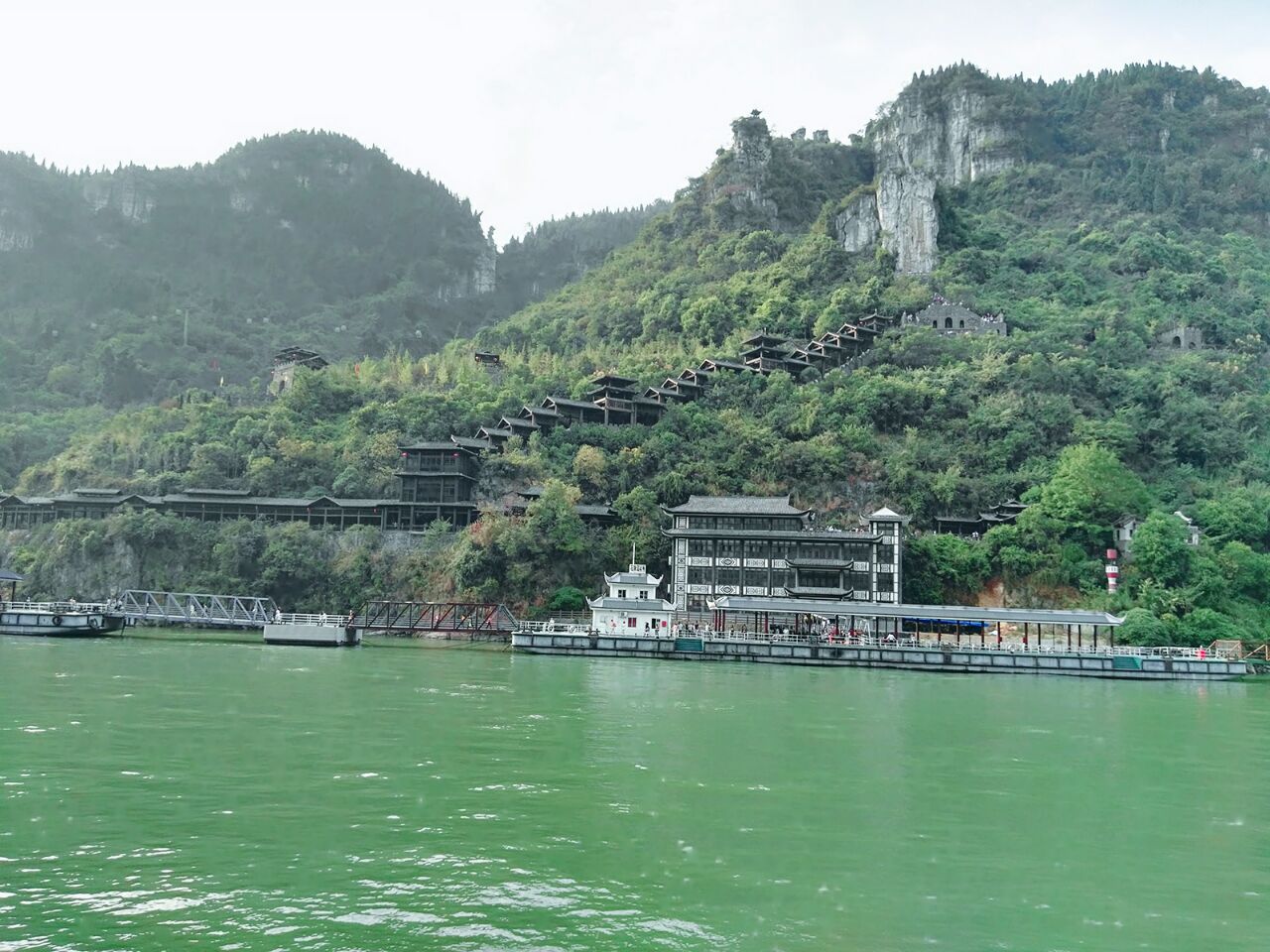 中国修三峡大坝怪事