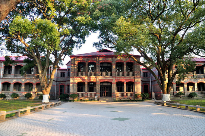 苏州大学