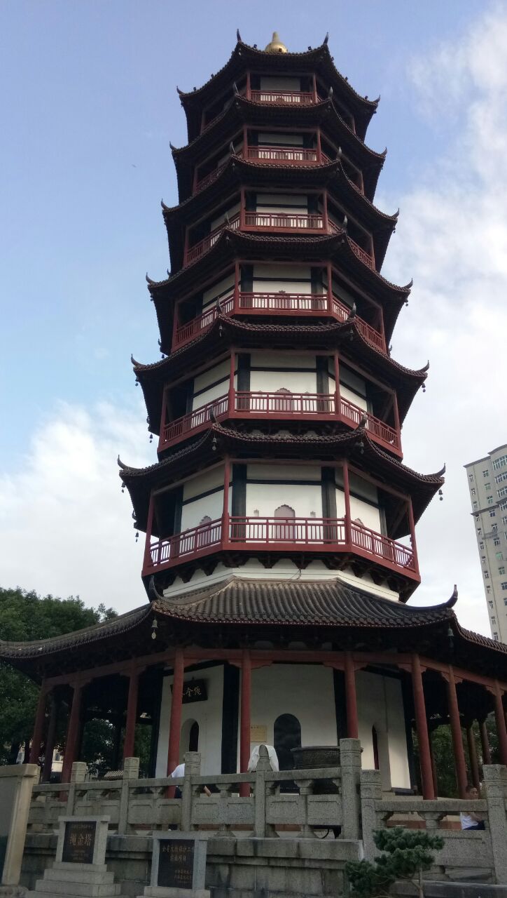 绳金塔