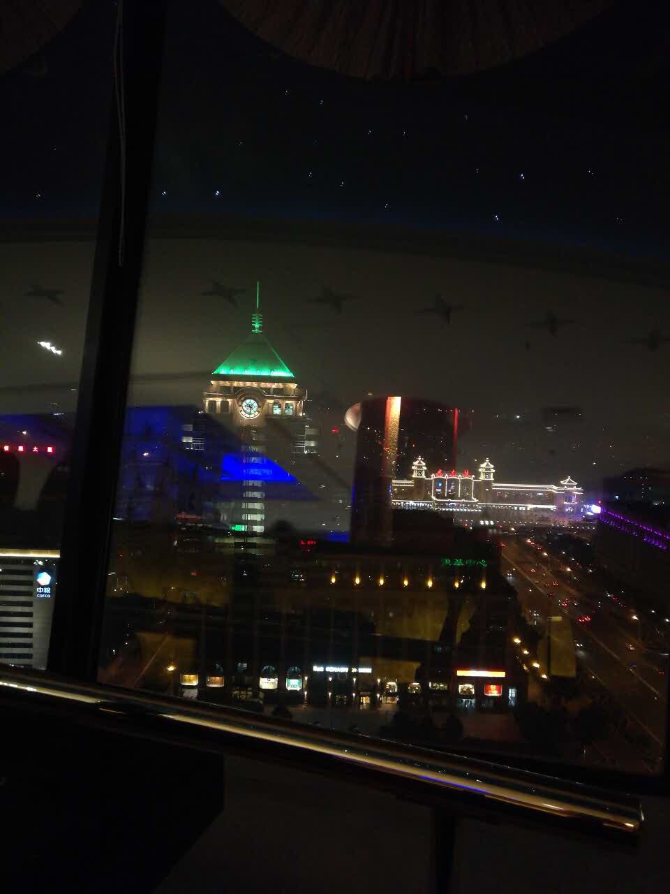 2020北京国际饭店·霄云厅美食餐厅,夜景好,俯瞰长安
