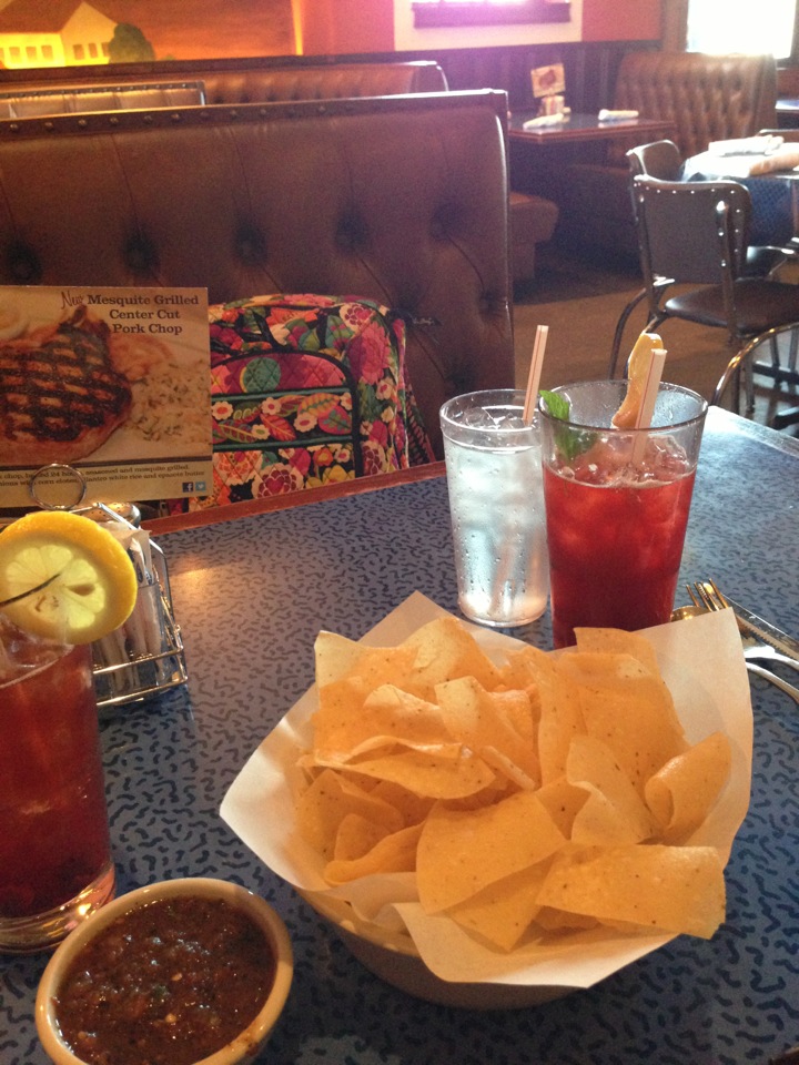 chipsandsalsa,salsaandtacos the best chips and salsa in the dfw metroplex!