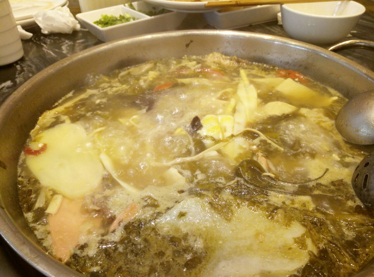 泸州酸菜豆花火锅(共和路店)
