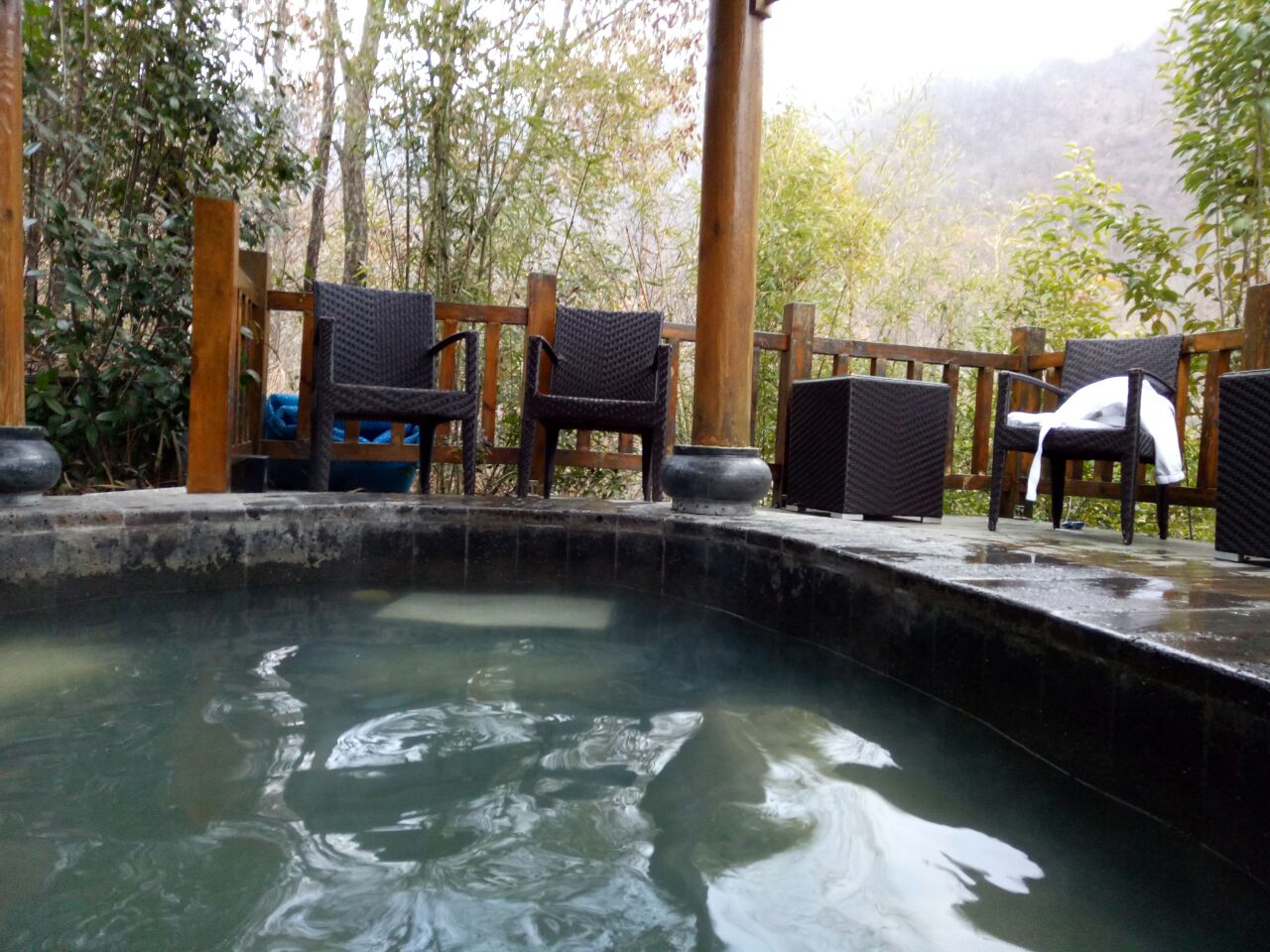 颐和伏牛山居温泉