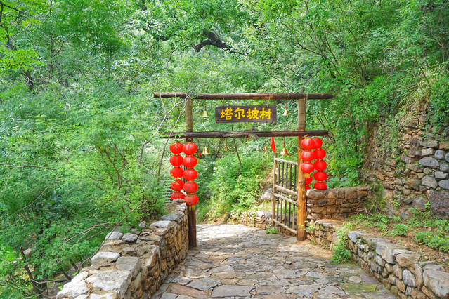 塔尔坡古村传承了百年乡土文脉,是晋南民俗文化体验的好去处.