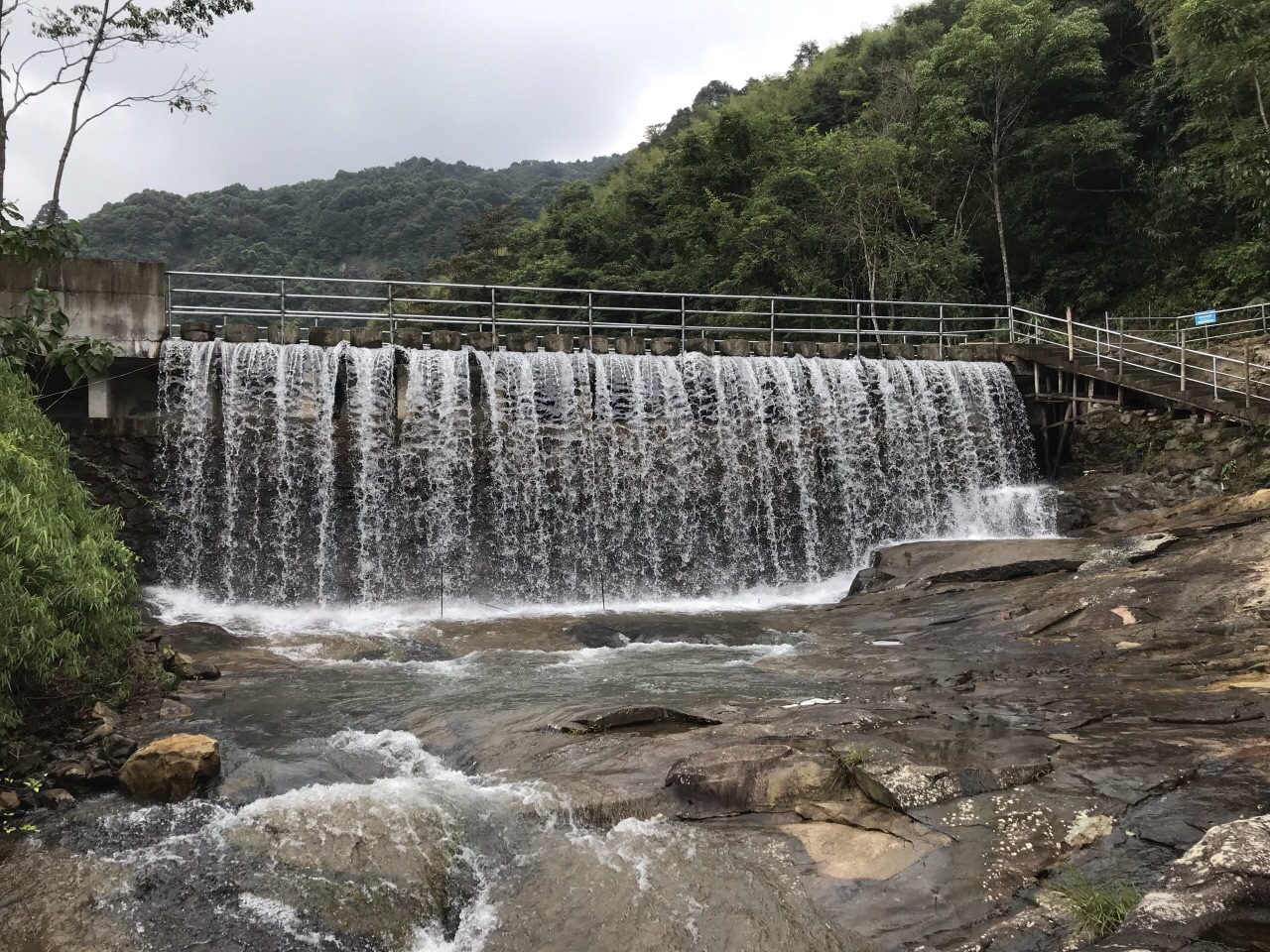 从化区千泷沟大瀑布好玩吗,从化区千泷沟大瀑布景点怎么样_点评_评价