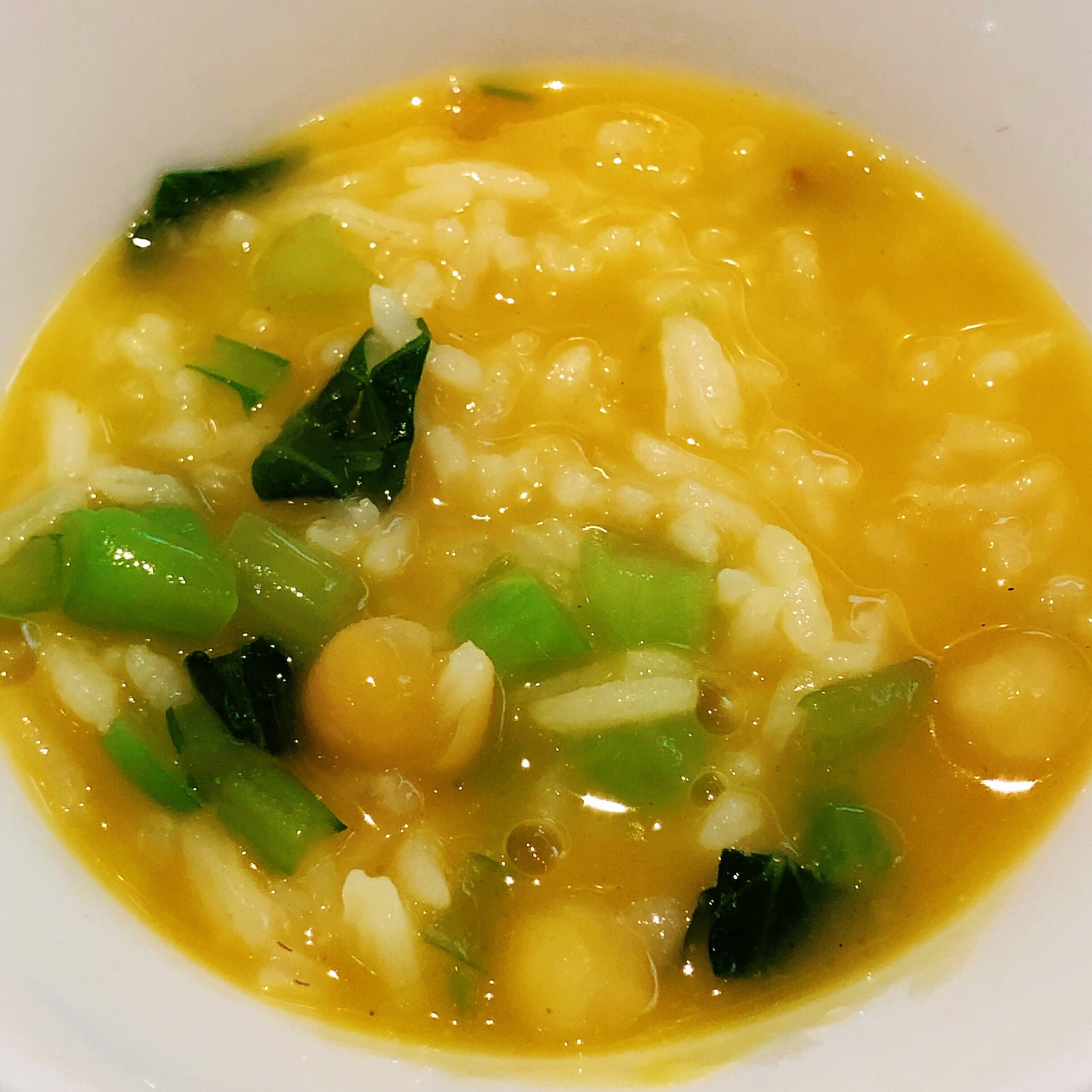 青菜豆汤饭从颜值到口感都惊艳到我了厨师将普通的食材青菜豌豆米饭