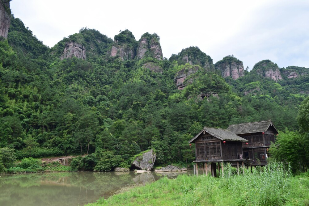 新昌2日1晚跟团游·盛夏来临小黄山大峡谷漂流2日游