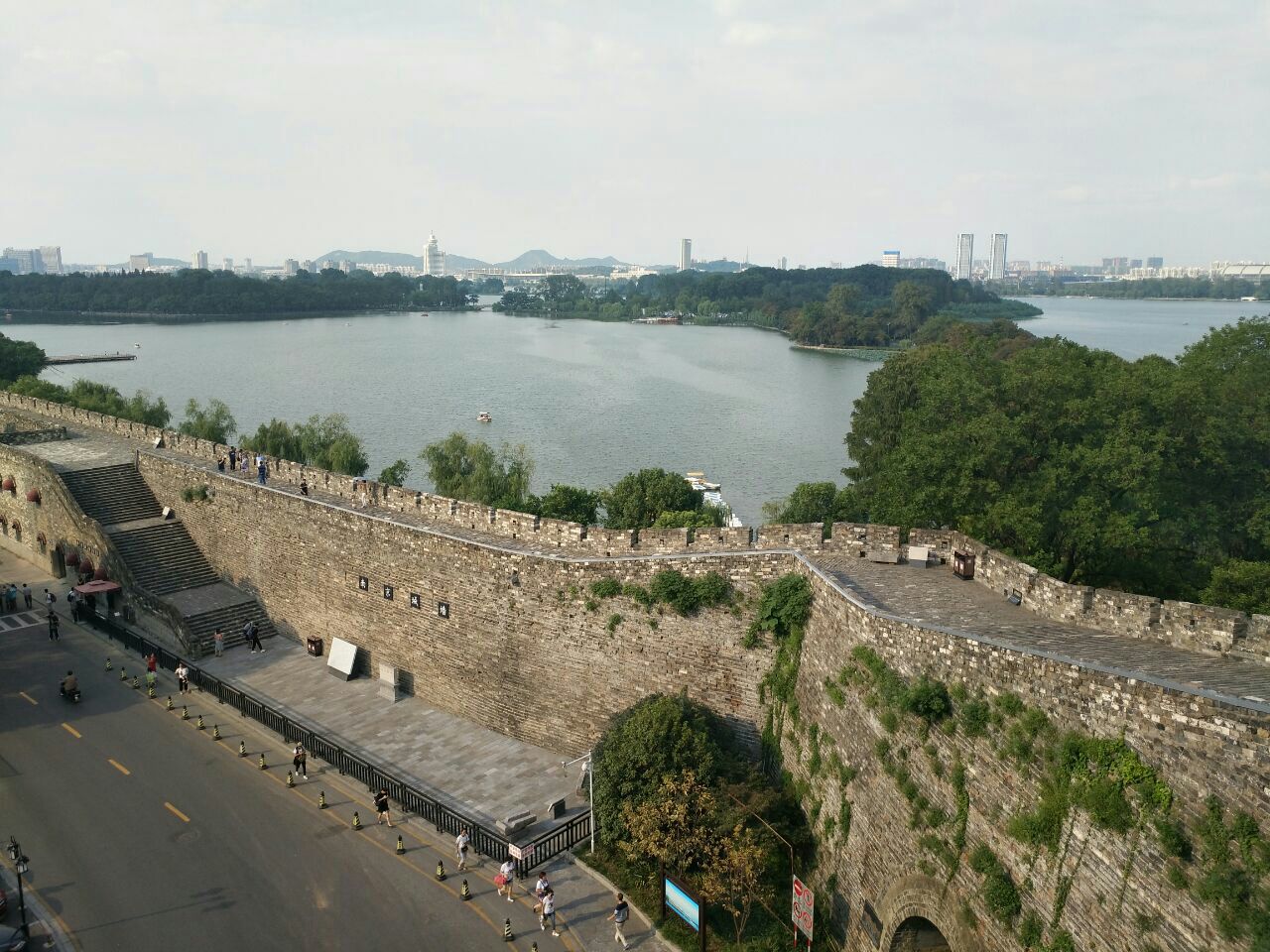 2019南京台城游玩攻略,南京台城位于南京鸡鸣寺后面. 【去哪儿攻略】