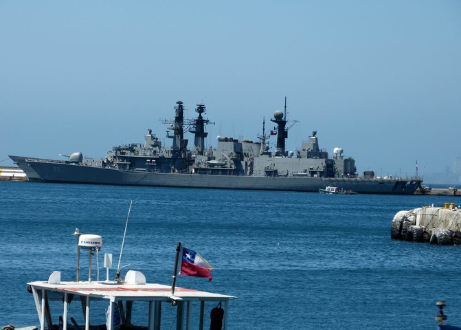目前,瓦尔帕莱索港仍然是智利最大海港,同时也是之旅最大的军港.