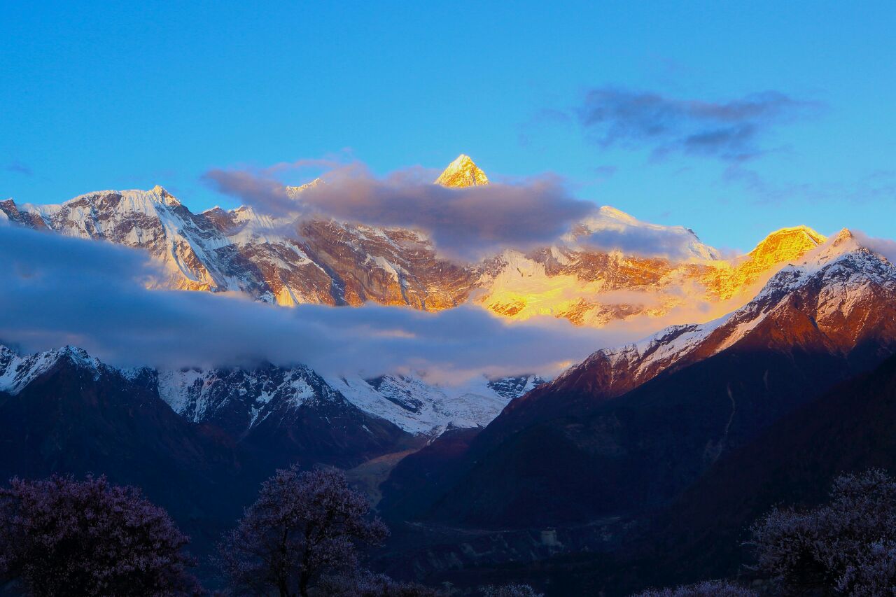 南迦巴瓦峰