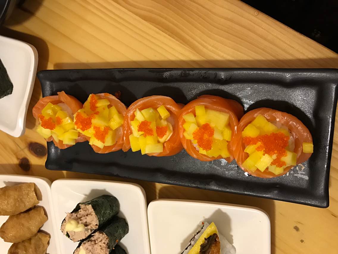 火焰扇贝寿司,火焰芝士虾寿司,火焰寿司_大山谷图库