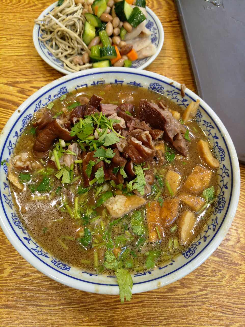 门框胡同百年卤煮(新街口店)