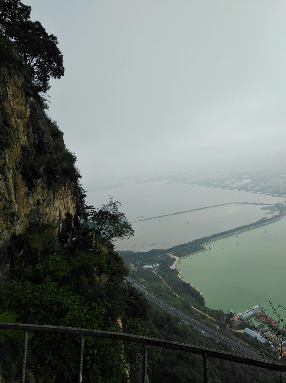 【携程攻略】昆明【全景滇池 必游地标】西山龙门 云南民族村自助游