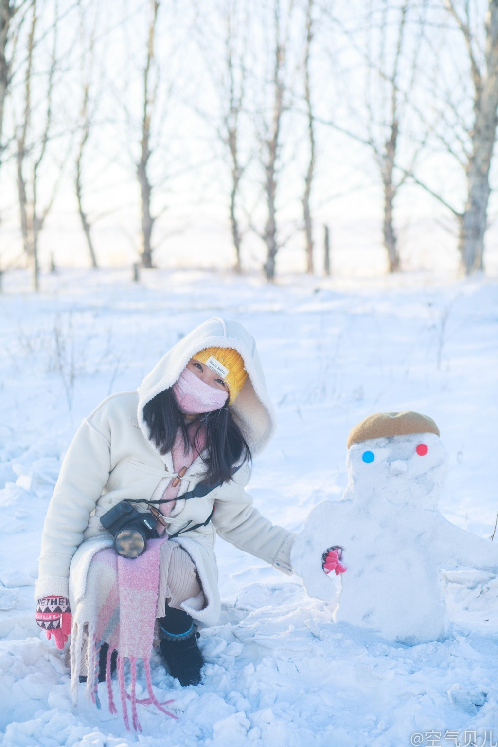说了一路的堆雪人,在这里可算是堆了.