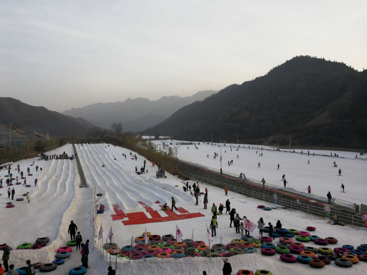 蓝田竹林畔滑雪场好玩吗,蓝田竹林畔滑雪场景点怎么样_点评_评价