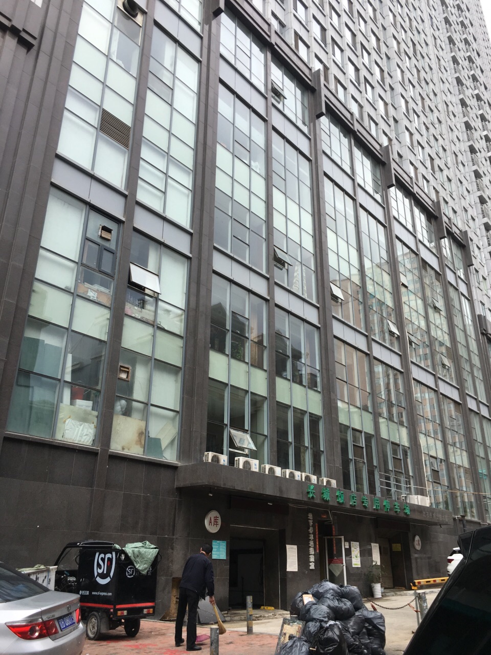 大连长城饭店好吃吗,长城饭店味道怎么样,环境/服务好