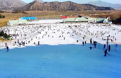 玉龙雪山旅游滑雪场