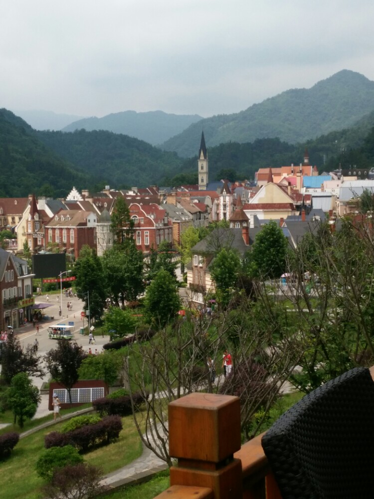 白鹿中法风情小镇旅游景点攻略图