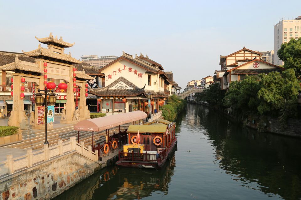 江南古运河游船(南禅寺码头)