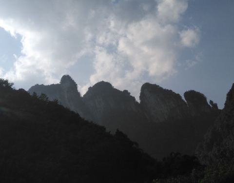 2019德夯攻略苗寨,湘西德夯苗寨游玩视频,德夯王之攻略蛮门票族图片