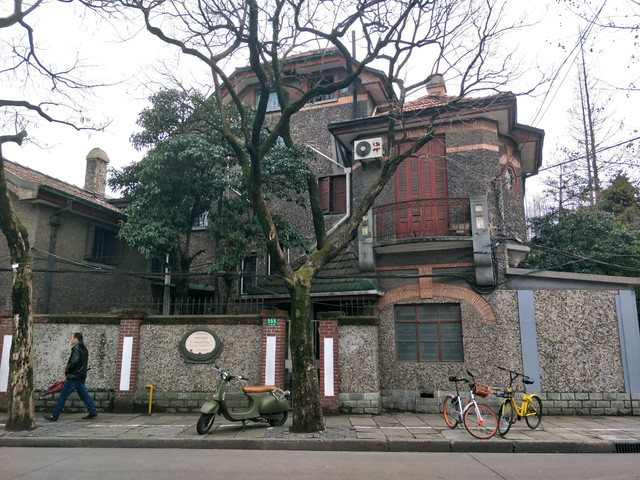 走走上海的小马路,看看旧时的名人故居